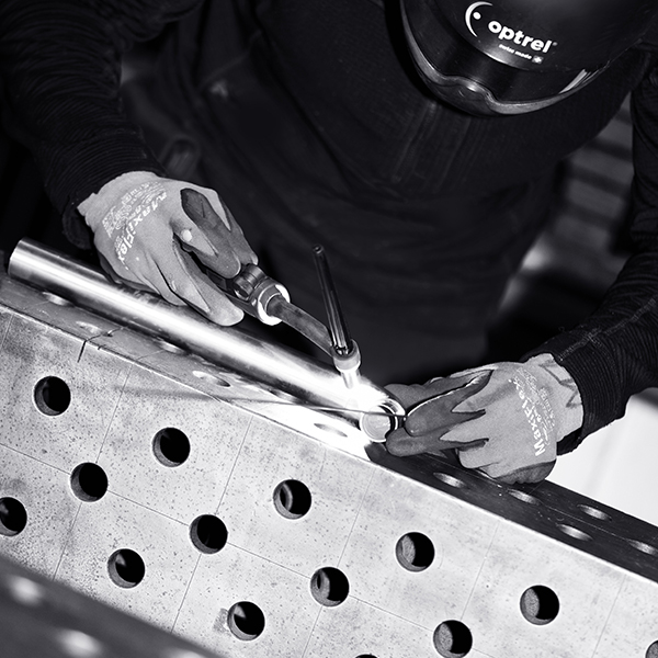 GINZ-Schlosserei-Leistungen-Bild-01_600x600